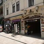 Vaci Lägenhet